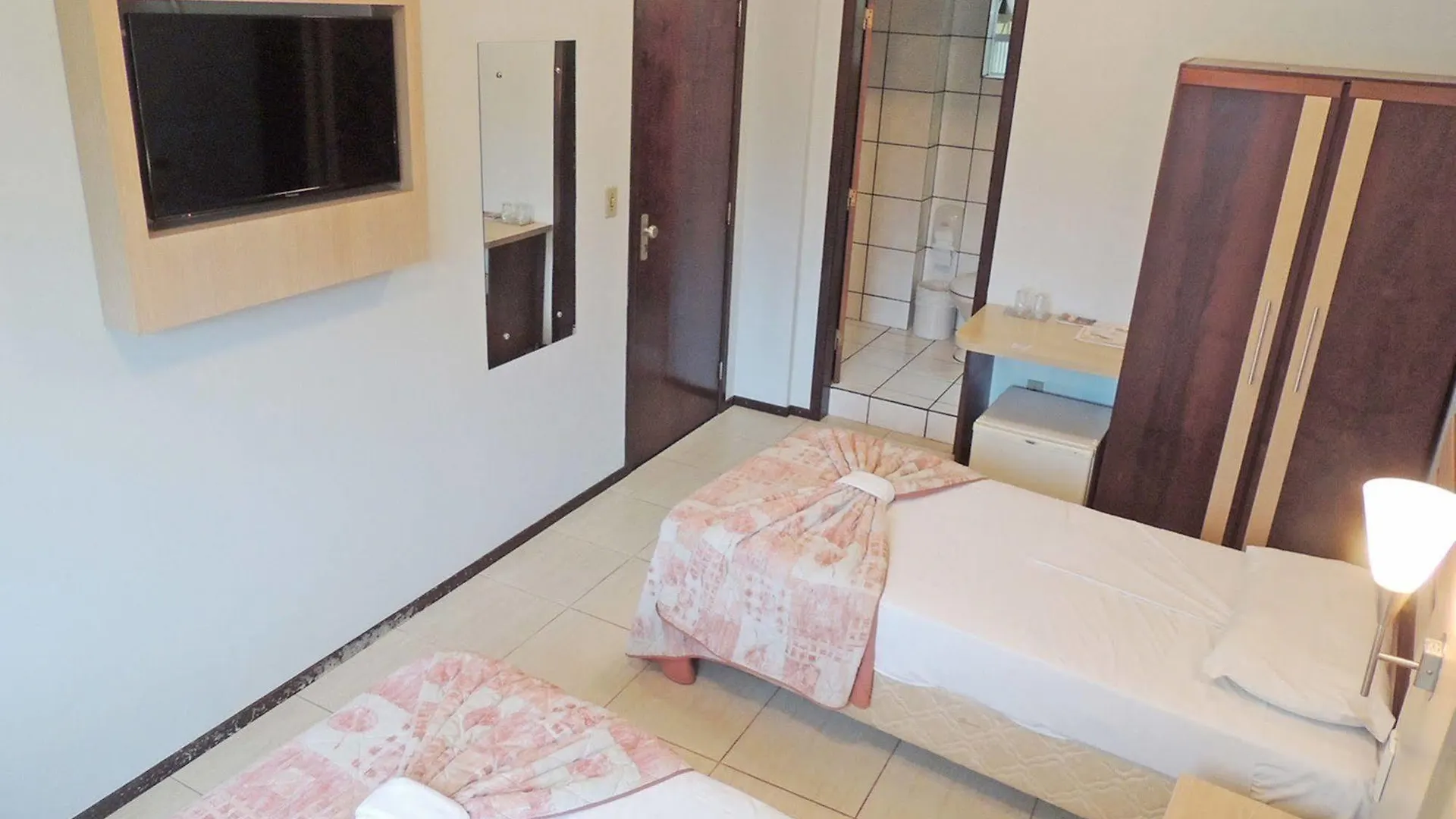 מלון Jaraguá do Sul Harbor Inn Jaragua